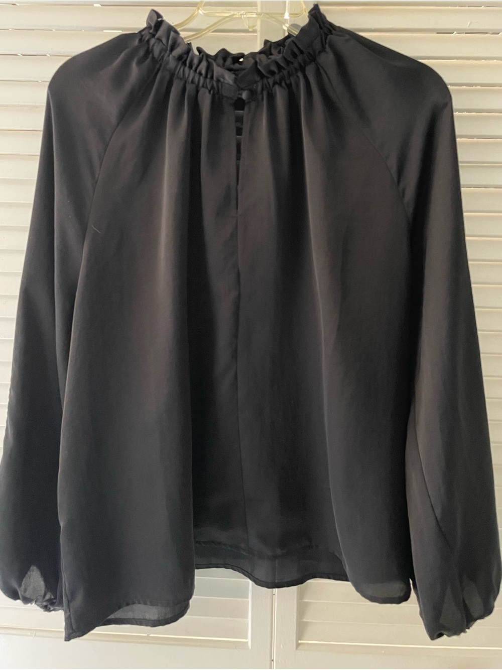 Ann Taylor Black Ruffled Collar Long Sleeve Blouse